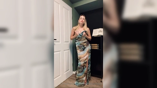 Elena Kamperi Erotic Dance