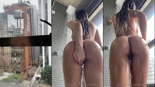 Reed_cht Unter der Dusche