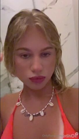 Finnish Ronjass Bath Masturbation