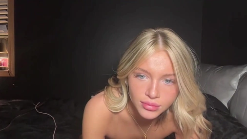 Lillian Snyder Spreading Her Perfect Pussy