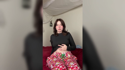 imjuliequeen alone and squirts
