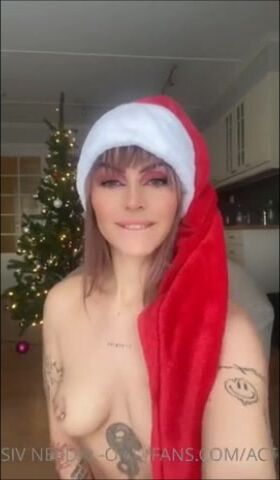 Norwegian Siv Nerdal Christmas Pussy Touch