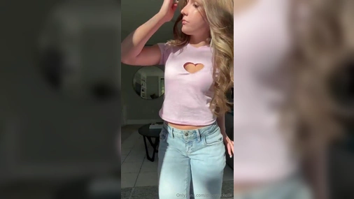 Piper RockelleNew Striptease And Showing Nipples