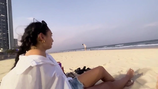 Bonnie Blue And Friend Gets Fucked Properly In Hostel