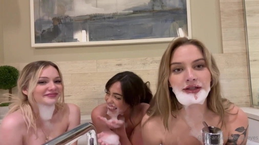 Avaxreyes Bath Foam Play OnlyFans Video Leaked