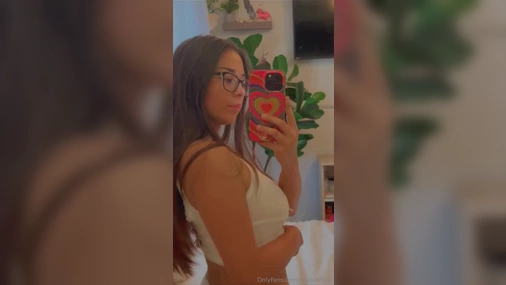 Sophieraiin Pussy Masturbation Video