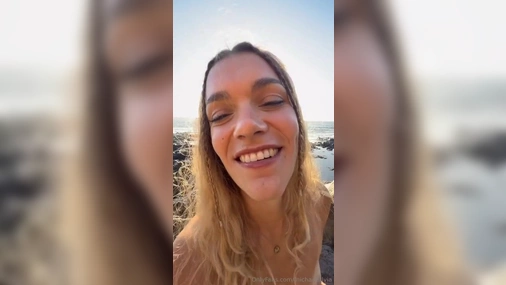 Silvia Ronco Gives A Blowjob At The Beach