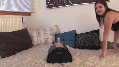 Sarah vs Sybian