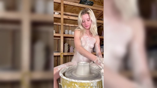 Pottery Class And Messy Play With Blonde HavenTunin