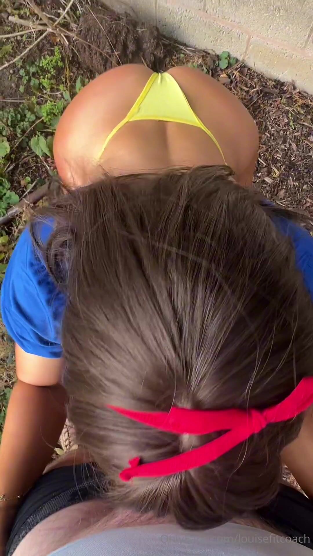 Louise Fitcoach Gets Quick Creampie Outdoors