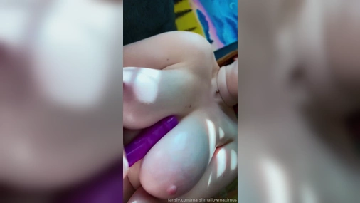 Marshmallowmaximus treat purpur dildo