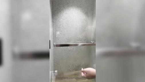 Mady Gio Shower Big Titts and Ass