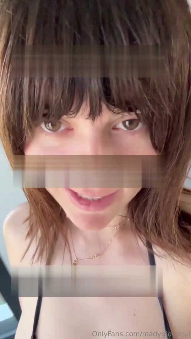 Mady Gio Riding Dildo