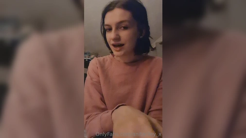 Anitariley_x Flashing Tits On Cam