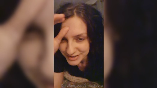 Anitariley_x Flashing Tits And Lingerie On Cam