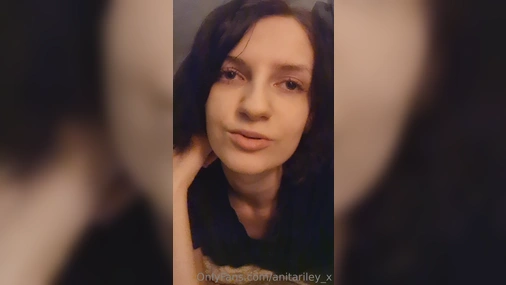 Anitariley_x Flashing Tits And Lingerie On Cam