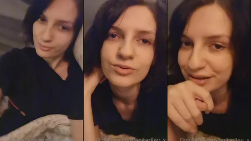 Anitariley_x Blitzer und Dessous vor der Kamera