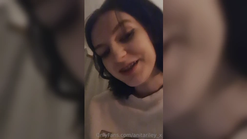 Anitariley_x Flashing Tits With Face Close Up