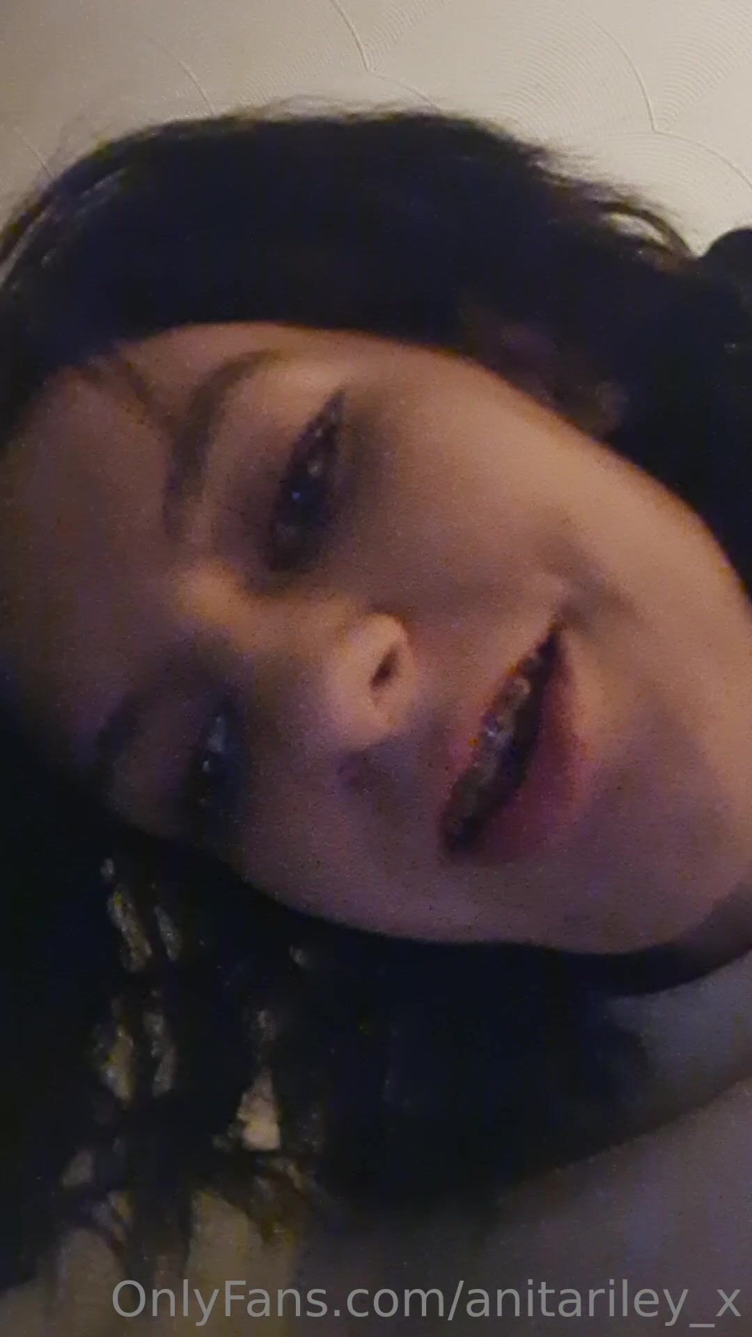 Anitariley_x Flashing Tits With Face Close Up