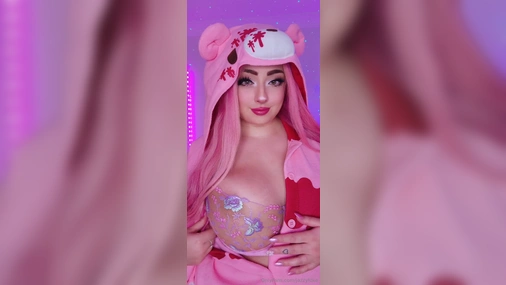 JazzyFoxe Flashing And Playing with Big Tits