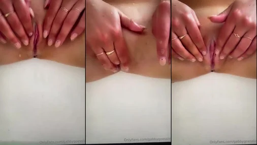 Gabby Goessling Masturbating Pussy Close Up