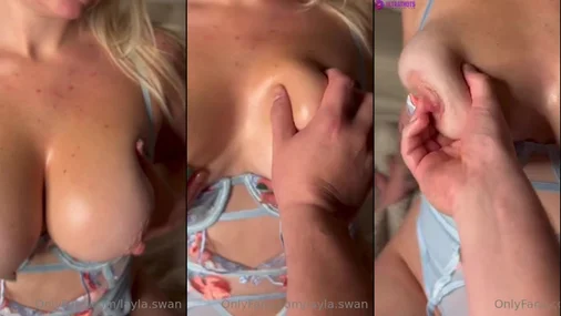 Mit den Titten und Nippeln von Layla Swan POV spielen