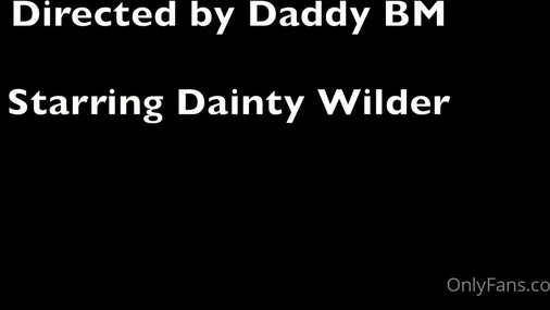 Dainty Wilder Close Up Pussy Masturbation