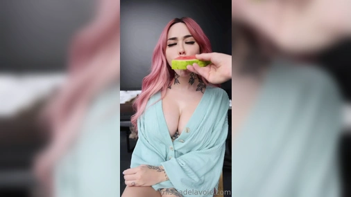 Jade Lavoie Funny Guessing Game